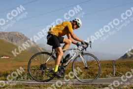 Photo #4045346 | 24-08-2023 09:28 | Passo Dello Stelvio - Peak BICYCLES