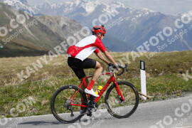 Photo #3122195 | 17-06-2023 10:48 | Passo Dello Stelvio - Peak BICYCLES