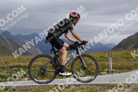 Photo #3693681 | 02-08-2023 10:36 | Passo Dello Stelvio - Peak BICYCLES