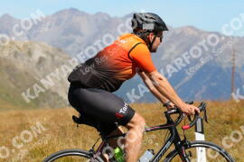 Photo #2727865 | 24-08-2022 11:40 | Passo Dello Stelvio - Peak BICYCLES