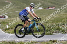 Foto #3378200 | 08-07-2023 10:11 | Passo Dello Stelvio - die Spitze BICYCLES