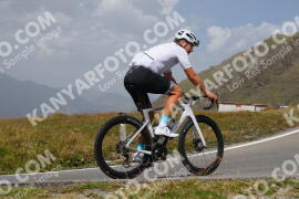 Foto #4049583 | 24-08-2023 14:02 | Passo Dello Stelvio - die Spitze BICYCLES