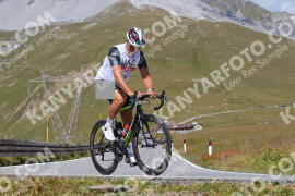 Photo #3935688 | 18-08-2023 12:30 | Passo Dello Stelvio - Peak BICYCLES