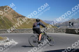 Photo #2719333 | 23-08-2022 13:40 | Passo Dello Stelvio - Prato side BICYCLES