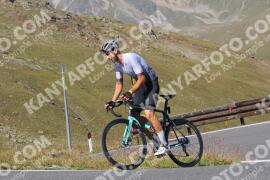 Foto #4033817 | 23-08-2023 10:24 | Passo Dello Stelvio - die Spitze BICYCLES