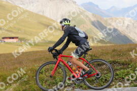 Photo #3920176 | 17-08-2023 11:50 | Passo Dello Stelvio - Peak BICYCLES