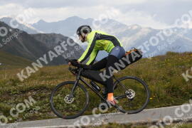 Foto #3715077 | 03-08-2023 12:45 | Passo Dello Stelvio - die Spitze BICYCLES