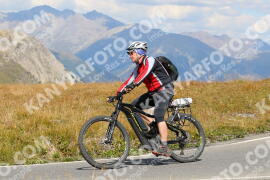 Photo #2754433 | 26-08-2022 12:59 | Passo Dello Stelvio - Peak BICYCLES