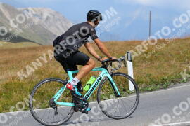 Photo #2658603 | 15-08-2022 12:13 | Passo Dello Stelvio - Peak BICYCLES
