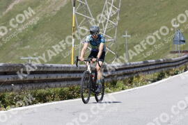 Foto #3537393 | 19-07-2023 12:46 | Passo Dello Stelvio - die Spitze BICYCLES