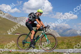 Photo #3983723 | 20-08-2023 12:31 | Passo Dello Stelvio - Peak BICYCLES