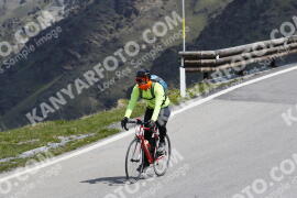 Photo #3124581 | 17-06-2023 12:00 | Passo Dello Stelvio - Peak BICYCLES