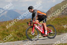 Foto #3874273 | 14-08-2023 12:31 | Passo Dello Stelvio - die Spitze BICYCLES
