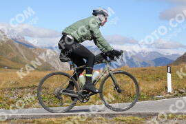 Foto #4299552 | 24-09-2023 12:44 | Passo Dello Stelvio - die Spitze BICYCLES