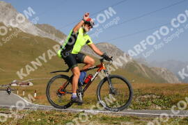 Photo #4045803 | 24-08-2023 10:36 | Passo Dello Stelvio - Peak BICYCLES