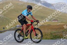 Photo #2680081 | 17-08-2022 13:17 | Passo Dello Stelvio - Peak BICYCLES