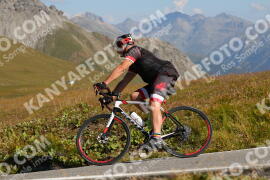Foto #3910325 | 16-08-2023 10:19 | Passo Dello Stelvio - die Spitze BICYCLES