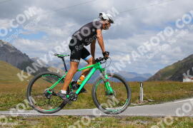 Photo #3936994 | 18-08-2023 13:04 | Passo Dello Stelvio - Peak BICYCLES