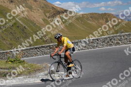 Photo #2710433 | 22-08-2022 13:40 | Passo Dello Stelvio - Prato side BICYCLES