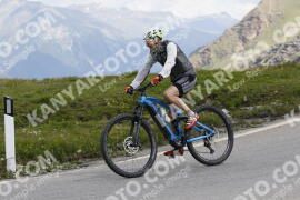 Photo #3337145 | 03-07-2023 11:29 | Passo Dello Stelvio - Peak BICYCLES