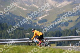 Photo #2498563 | 04-08-2022 10:04 | Gardena Pass BICYCLES