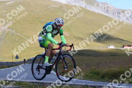 Photo #3910435 | 16-08-2023 10:28 | Passo Dello Stelvio - Peak BICYCLES