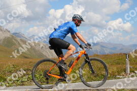Photo #3912406 | 16-08-2023 11:55 | Passo Dello Stelvio - Peak BICYCLES