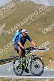 Photo #2729748 | 24-08-2022 12:34 | Passo Dello Stelvio - Peak BICYCLES