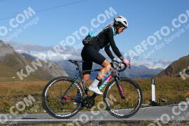 Photo #4299395 | 24-09-2023 11:00 | Passo Dello Stelvio - Peak BICYCLES