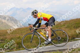 Photo #4095833 | 26-08-2023 14:42 | Passo Dello Stelvio - Peak BICYCLES
