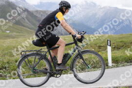Photo #3198144 | 23-06-2023 11:10 | Passo Dello Stelvio - Peak BICYCLES