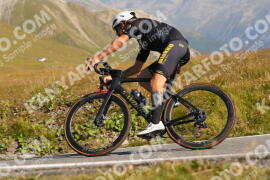 Photo #3980507 | 20-08-2023 10:27 | Passo Dello Stelvio - Peak BICYCLES