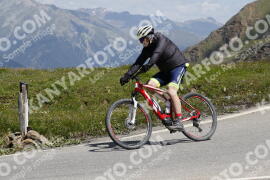 Photo #3365861 | 07-07-2023 12:00 | Passo Dello Stelvio - Peak BICYCLES