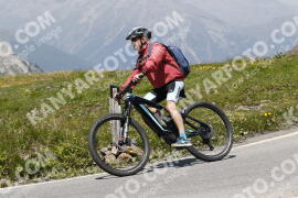 Photo #3427545 | 11-07-2023 14:00 | Passo Dello Stelvio - Peak BICYCLES
