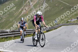Foto #3413690 | 10-07-2023 10:32 | Passo Dello Stelvio - die Spitze BICYCLES