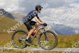 Foto #3832546 | 12-08-2023 13:38 | Passo Dello Stelvio - die Spitze BICYCLES