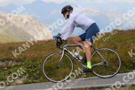 Foto #3895591 | 15-08-2023 13:06 | Passo Dello Stelvio - die Spitze BICYCLES