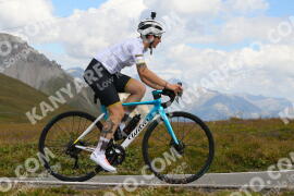 Photo #3829771 | 12-08-2023 11:33 | Passo Dello Stelvio - Peak BICYCLES