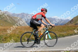 Photo #2697655 | 21-08-2022 11:32 | Passo Dello Stelvio - Peak BICYCLES
