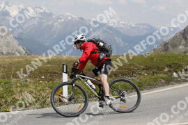 Photo #3122646 | 17-06-2023 11:16 | Passo Dello Stelvio - Peak BICYCLES