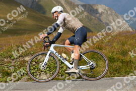 Photo #3833401 | 12-08-2023 14:14 | Passo Dello Stelvio - Peak BICYCLES