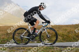 Photo #4263381 | 16-09-2023 10:57 | Passo Dello Stelvio - Peak BICYCLES