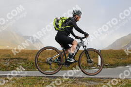 Photo #4263371 | 16-09-2023 10:56 | Passo Dello Stelvio - Peak BICYCLES