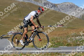 Photo #2732923 | 24-08-2022 13:38 | Passo Dello Stelvio - Peak BICYCLES