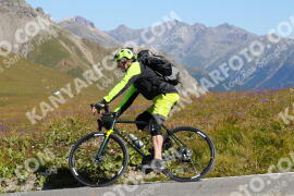 Foto #3807629 | 11-08-2023 10:54 | Passo Dello Stelvio - die Spitze BICYCLES
