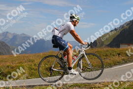 Photo #3919154 | 17-08-2023 09:35 | Passo Dello Stelvio - Peak BICYCLES