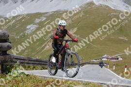 Foto #3854172 | 13-08-2023 12:08 | Passo Dello Stelvio - die Spitze BICYCLES