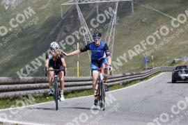 Foto #3175932 | 20-06-2023 10:05 | Passo Dello Stelvio - die Spitze BICYCLES