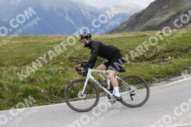 Photo #3198443 | 23-06-2023 11:29 | Passo Dello Stelvio - Peak BICYCLES
