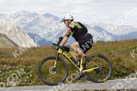 Photo #3793891 | 10-08-2023 14:58 | Passo Dello Stelvio - Peak BICYCLES
